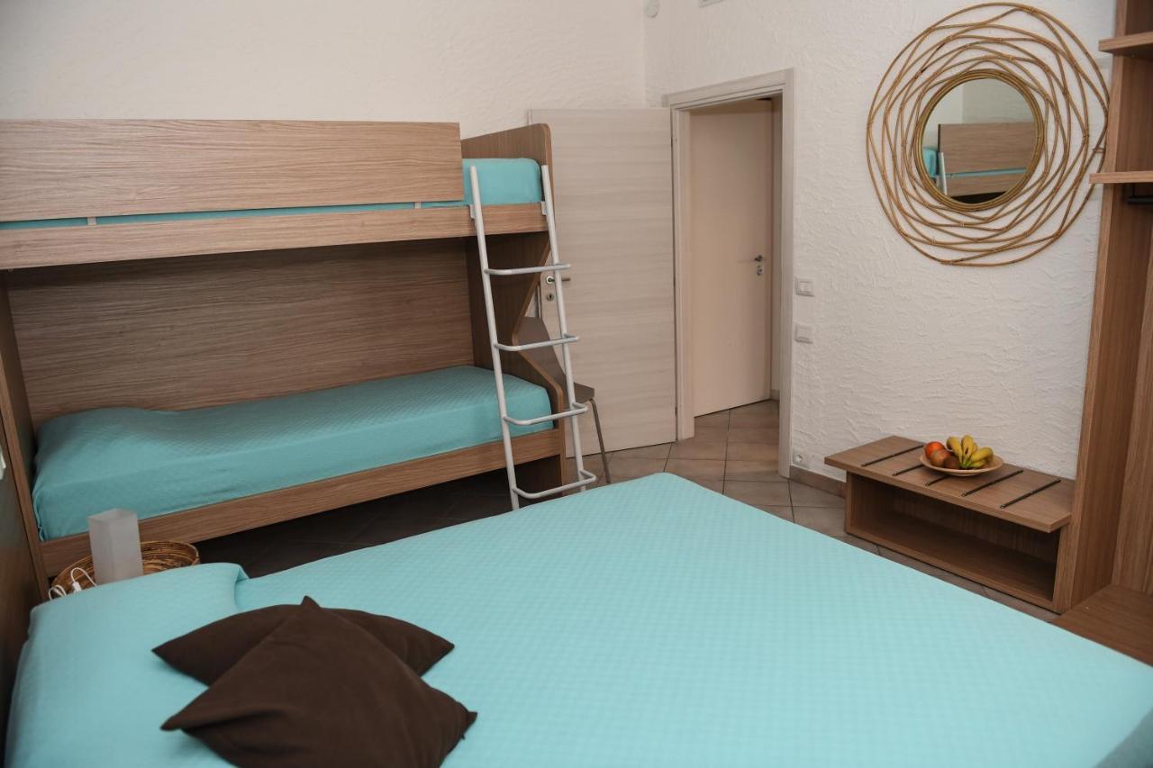 Blue Apartment - A Due Passi Dal Lago, Parcheggio Privato Lazise Exterior photo