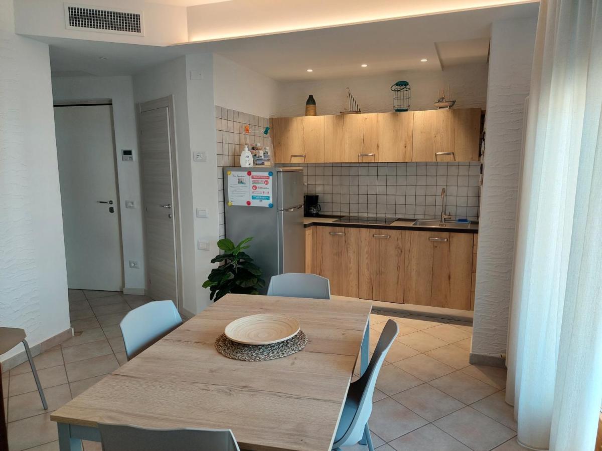 Blue Apartment - A Due Passi Dal Lago, Parcheggio Privato Lazise Exterior photo
