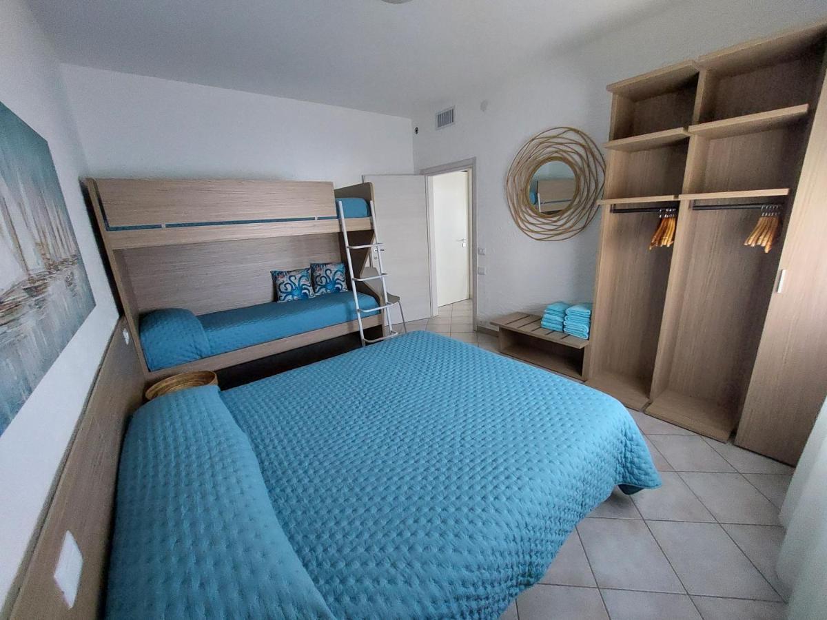 Blue Apartment - A Due Passi Dal Lago, Parcheggio Privato Lazise Exterior photo